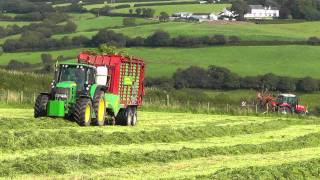 Silage 2011  Strautmann Wagon with JD7530 [upl. by Zitella366]