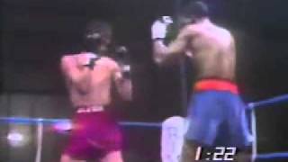 Alexis Arguello vs Alfredo Escalera  1979 26 [upl. by Pillyhp]