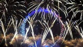 New Year Fireworks 2011 London HQ [upl. by Noek571]