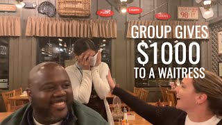 Christmas tip for waitress Group of people tips 1000 to unsuspecting waitress in Jacksonville [upl. by Heinrike]