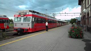 Train to Oslo leaves Gjøvik station Norway [upl. by Bihas]