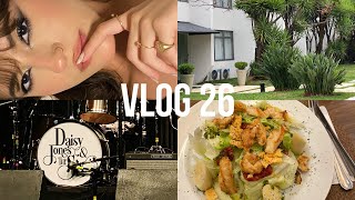 VLOG 26  Daisy Jones and The Six Concert final de senana em Brasília [upl. by Kikelia485]