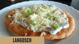 ungarisches LangosLangosch Rezept  Langos selber machen wie auf dem Weihnachtsmarkt [upl. by Gney]