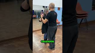 Aprende o lateral cruzado  NA BACHATA [upl. by Trilbee]