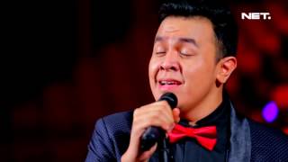 Tulus  Mengejar Matahari  Music Everywhere [upl. by Eatnuahc44]