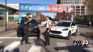 Video The Tulsa Police Department and The Tulsa Fire Department facing off in Route 66 marathon [upl. by Demetre]