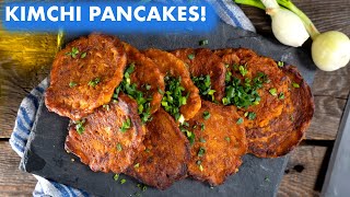 Chrupiące KIMCHI PANCAKES Koreański klasyk na szybko  Przepis UMAMI [upl. by Toinette]