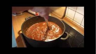 Das Kochen einer Bolognese Sauce [upl. by Sherrill889]