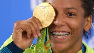 Um dia dourado relembre a medalha de ouro de Rafaela Silva [upl. by Locklin822]