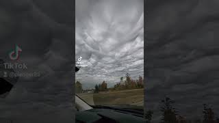 Yesterday October 6th the Ottawa area had incredible skies Is there any explanation for this [upl. by Avek]