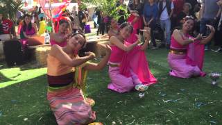 Sivalai Thai Dance Melbourne Fon Khun Dork ฟ้อนขันดอก [upl. by Rap]