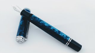 Fountain Pen Review Pelikan M805 Ocean Swirl [upl. by Klotz867]