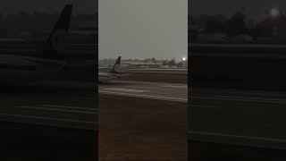 Landing at Campinas airport diaviao aviation boeing737 [upl. by Gothar]