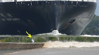 Watch Yang Ming Container Ship Maneuver a Sharp Turn – Massive Waves Follow [upl. by Devitt537]