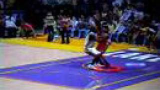 Kobe Bryant dunks over Lebron James [upl. by Cornelius951]