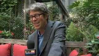 Lauteur Jonathan Franzen revient avec Freedom [upl. by Anissej]