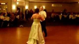 Funny Wedding quotFirst Dancequot Flo Rida  Low [upl. by Sulokcin]