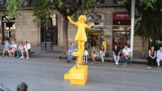 Human Statue  Gold Bicycle Lady Le Rambles Barcelona Spain 15062016 [upl. by Ambert]