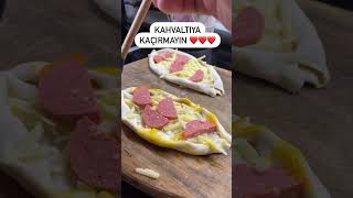 🍕🍕 Kaşarlı Sucuklu Pide nasıl yapılır Mini Pide tarifi pidetarifi yemektarifleri yemek [upl. by Steffie]