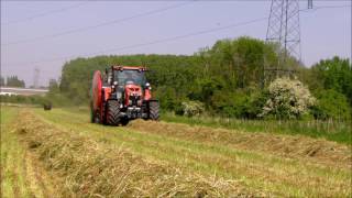 KUBOTA M7171 et presse VICON FASTBALE [upl. by Zitvaa]