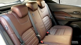 Nissan Kicks 2017  Interior [upl. by Ainocal]