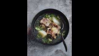 Korean Oxtail Soup Kkori Gomtang [upl. by Isiahi]