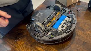 Deebot 950 Robot Vac Changing Battery [upl. by Roseline231]