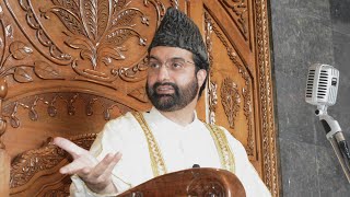 Mirwaiz speaks at Jamia Masjid after four weeks of House Arrest [upl. by Tenaj753]