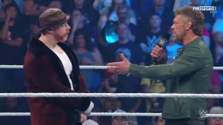 Edge reta a una lucha a Sheamus para la próxima semana  WWE Smackdown 11082023 En Español [upl. by Zetnom]