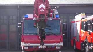 Nah dran Berufsfeuerwehr Karlsruhe Feuerwache West [upl. by Aihseuqal]