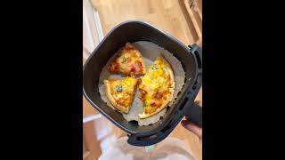 Making pizza with the air fryer [upl. by Burrows]