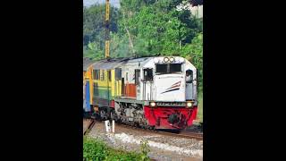 JJ CC201 CC keretaapi ptkaiindonesia fypシ゚ capcut railfans [upl. by Megen]