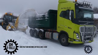 Snowbank removal with a 160HP Snowblower on JCB426E Scania and Volvo Trucks [upl. by Budd]