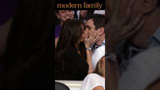 Modern Family  Kiss me modernfamily modernfamilyscenes modernfamilyedit [upl. by Seema]