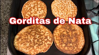 Gorditas de nata [upl. by Ocisnarf]