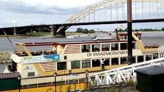 De pannenkoekenboot in Nijmegen [upl. by Cardinal795]