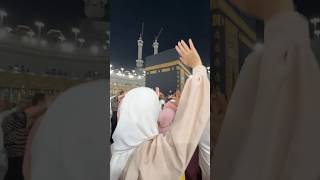 Pheli nazar kabe pe🥰😭😍🕋kabasharif jumamubarak islamicvideo shorts [upl. by Nrubliw]