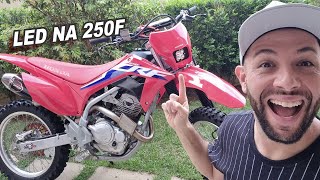 FAROL DE IMPORTADA NA CRF250F [upl. by Meadows]