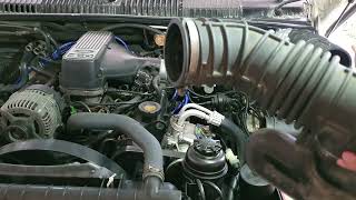 Replacing the air intake hose on a GEMS Range Rover P38 40 [upl. by Ellesirg]