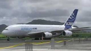 LAirbus A380 sur le sol mauricien vidéo Sunita Beezadhur [upl. by Inoj102]