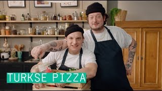 24Kitchen  Job amp Perry’s Turkse pizza  Wat Eten We Vandaag  Afl 101 [upl. by Iht]