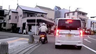 自転車動画 ウインカーを出すタイミングが遅い車達 [upl. by Hanoy772]