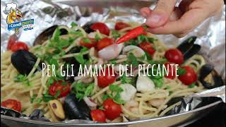 Spaghetti al cartoccio con frutti di mare ESCA Condipresto [upl. by Nicky304]