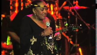 Miriam Makeba  Pata Pata Live At The North Sea Jazz Festival 2002 [upl. by Suiddaht]