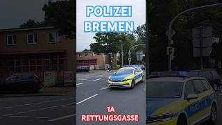 PERFEKTE RETTUNGSGASSE FuStW POLIZEI BREMEN auf Einsatzfahrt shorts short reel automobile [upl. by Alesig]