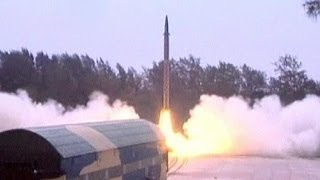 India successo per il lancio del missile balistico quotAgni IIquot [upl. by Nhoj]