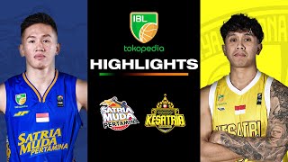 Highlight Satria Muda Pertamina vs Kesatria Bengawan Solo  21 April 2024  IBL Tokopedia 2024 [upl. by Cathleen]