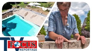 Schwimmteich selbst gemacht Hobbygärtner bauen ihre Traumgärten  Focus TV Reportage [upl. by Ocin355]