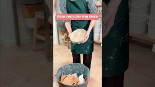 Comment recycler sa terre en poterie [upl. by Notniuqal621]