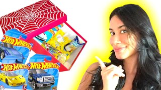 Como hacer un regalo de CARROS HOTWHEELS fácil y rápido 🏁🔥 [upl. by Refinneg]